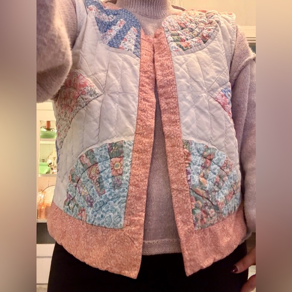 Patchwork Quilted Vest - Picture 5 of 5
